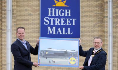 Portadown’s High Street Mall set for new Lidl Northern Ireland early next year: Lidl Northern Ireland has confirmed its brand new £6 million store will open at High Street Mall in Spring 2021, creating 20 permanent new jobs and supporting up to 100 more through the planning and construction phases. The new Lidl Northern Ireland store is in addition to a £4 million transformational investment and re-development of the popular town centre shopping destination. Pictured announcing the investment are (L-R) Conor Boyle, Regional Director Lidl Northern Ireland and Lord Mayor Kevin Savage, Armagh City, Banbridge and Craigavon Borough Council.