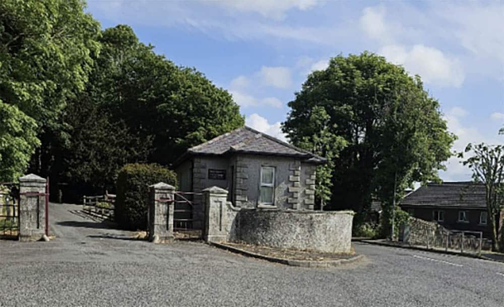 Loughbrickland Gate Lodge