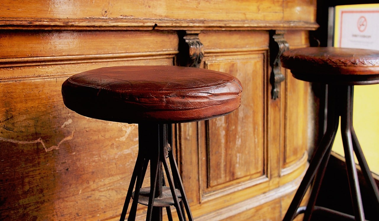 Bar stool
