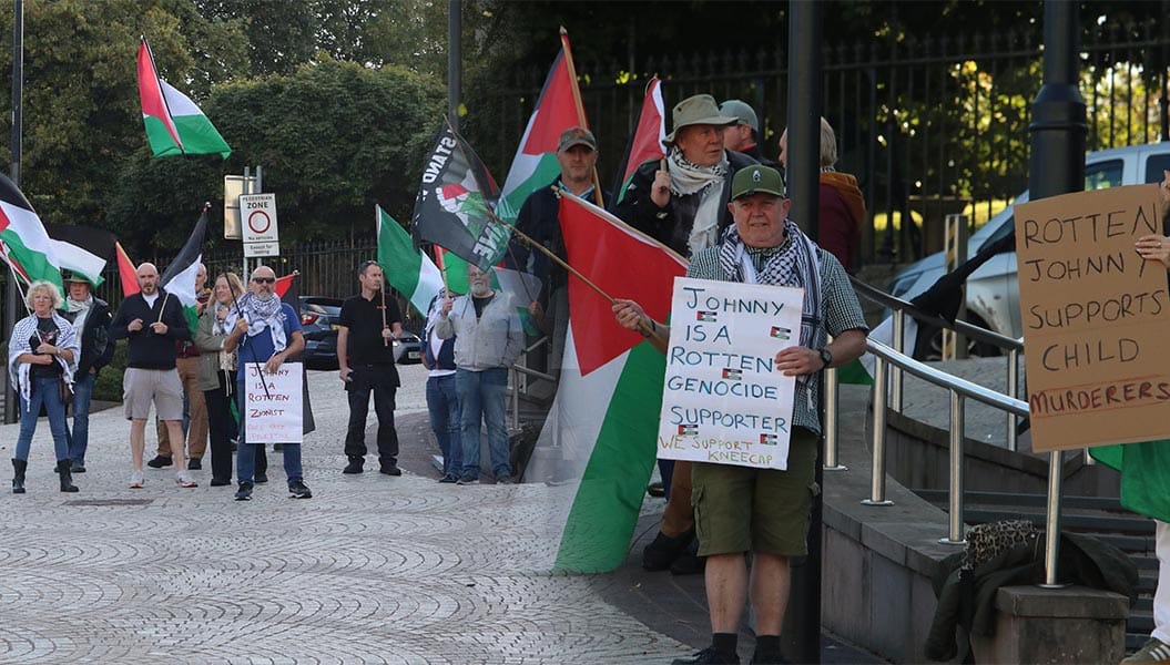 Palestinian John Lydon protest